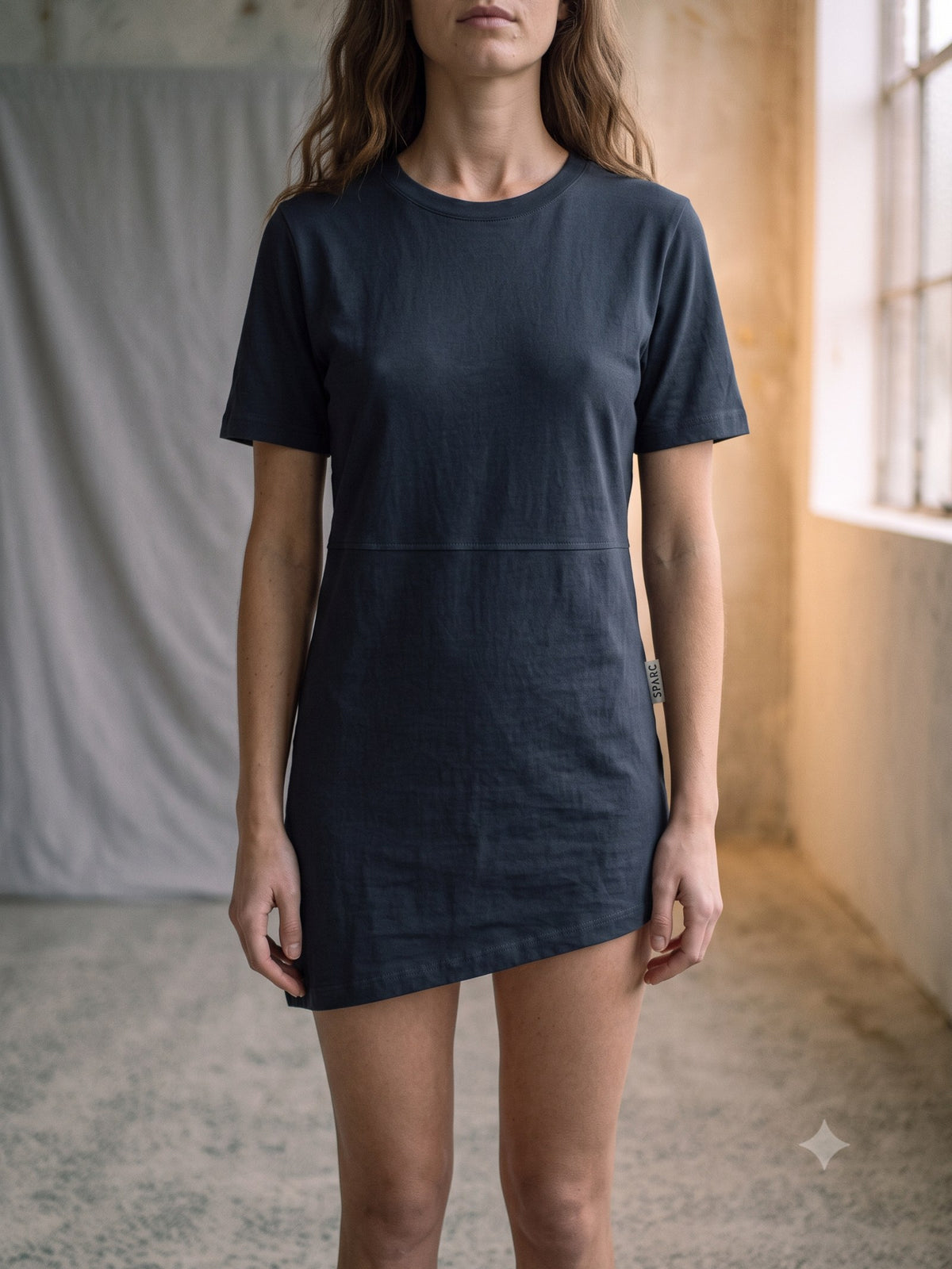 Base Organic Cotton Tee in Ink, detail