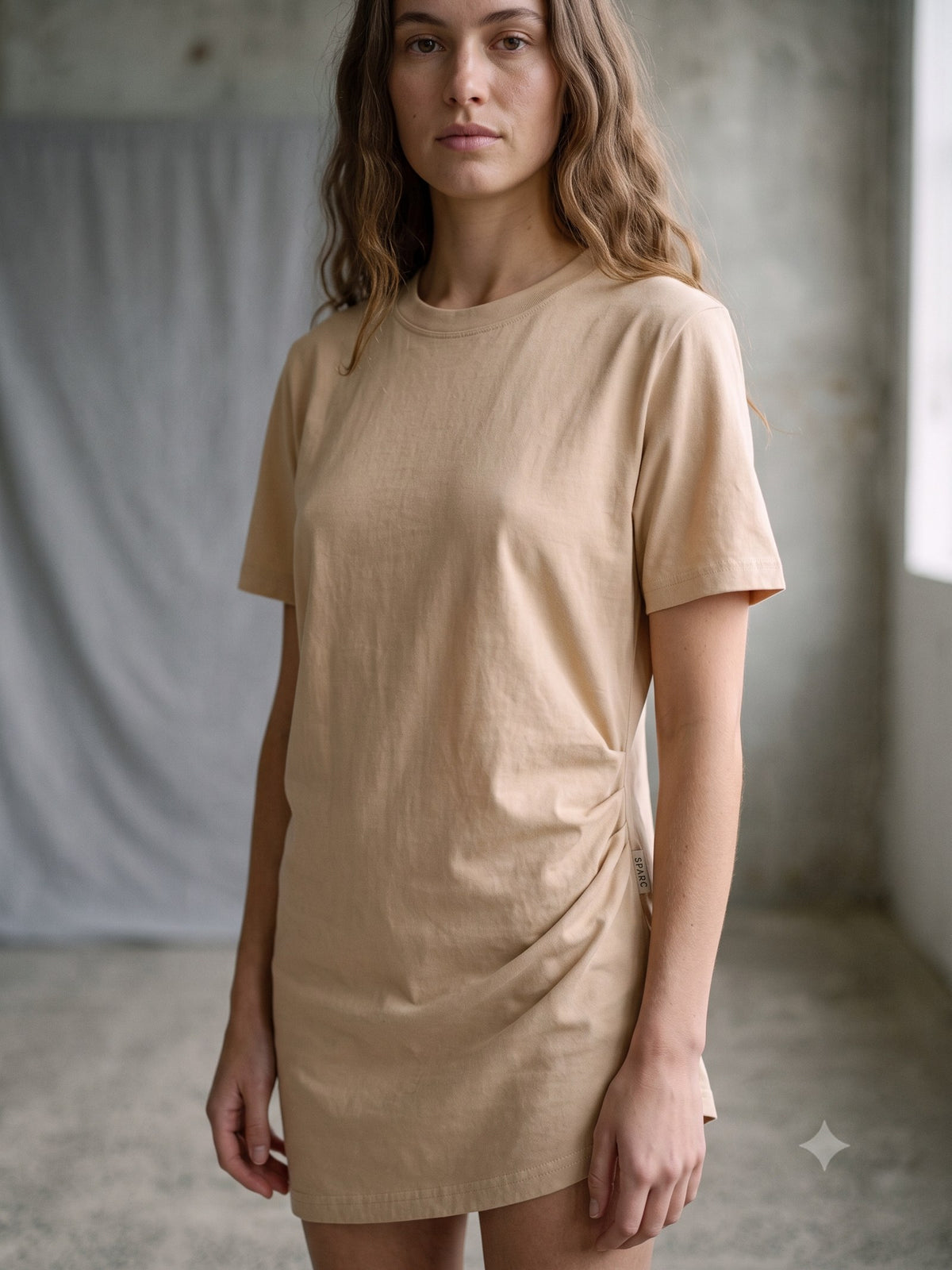 Base Organic Cotton Tee in Oat, detail