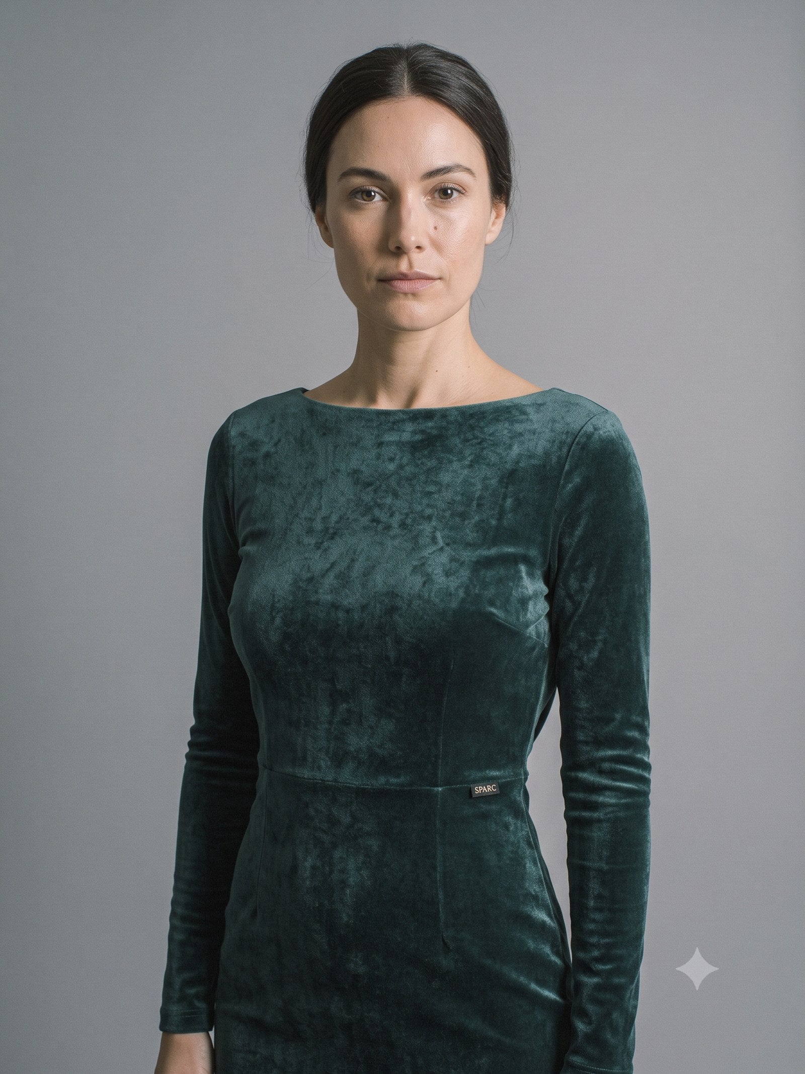Gloaming Velvet Mini in Bottle, detail
