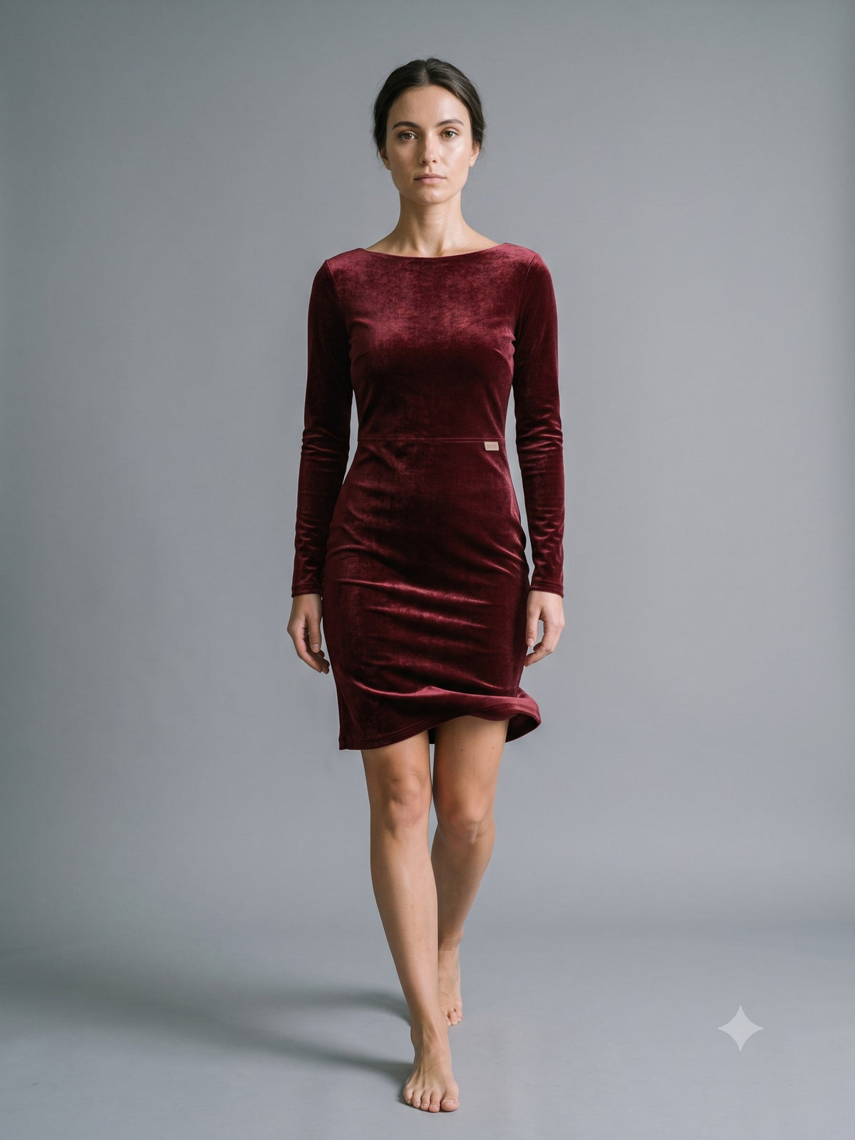 Gloaming Velvet Mini in Claret, in motion