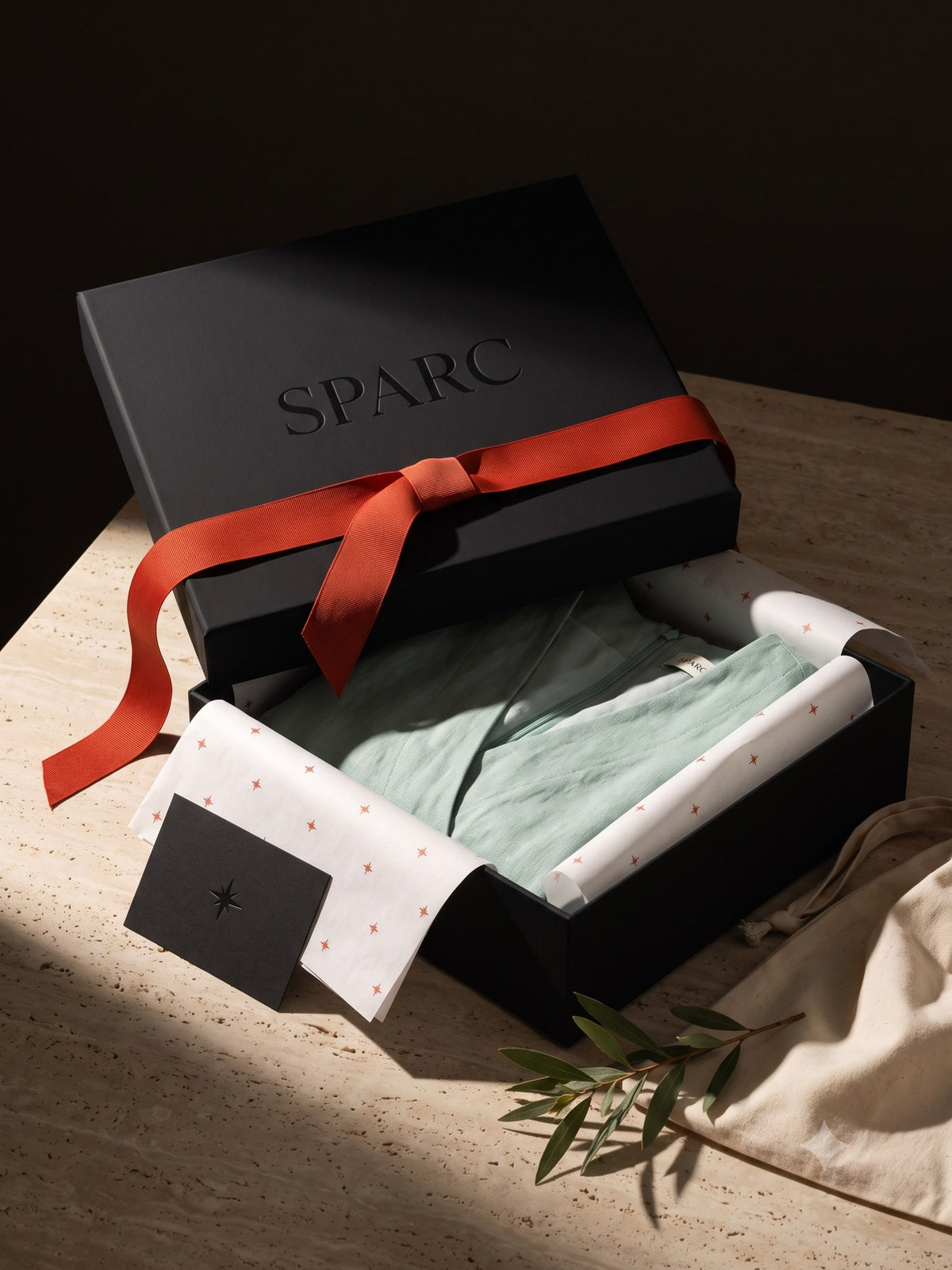 Haven Linen Mini, the box