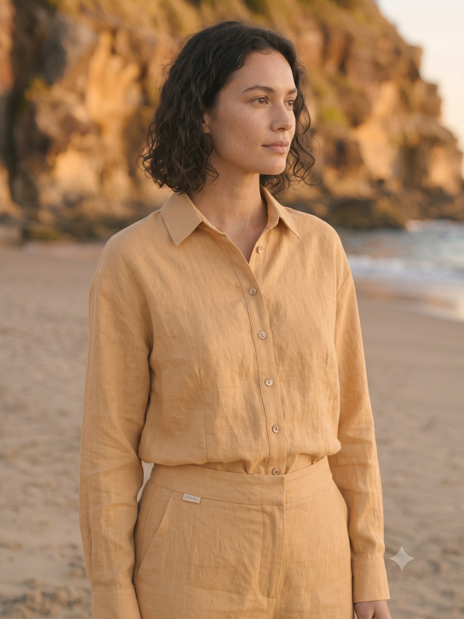 Meridian Linen Set in Sand, detail
