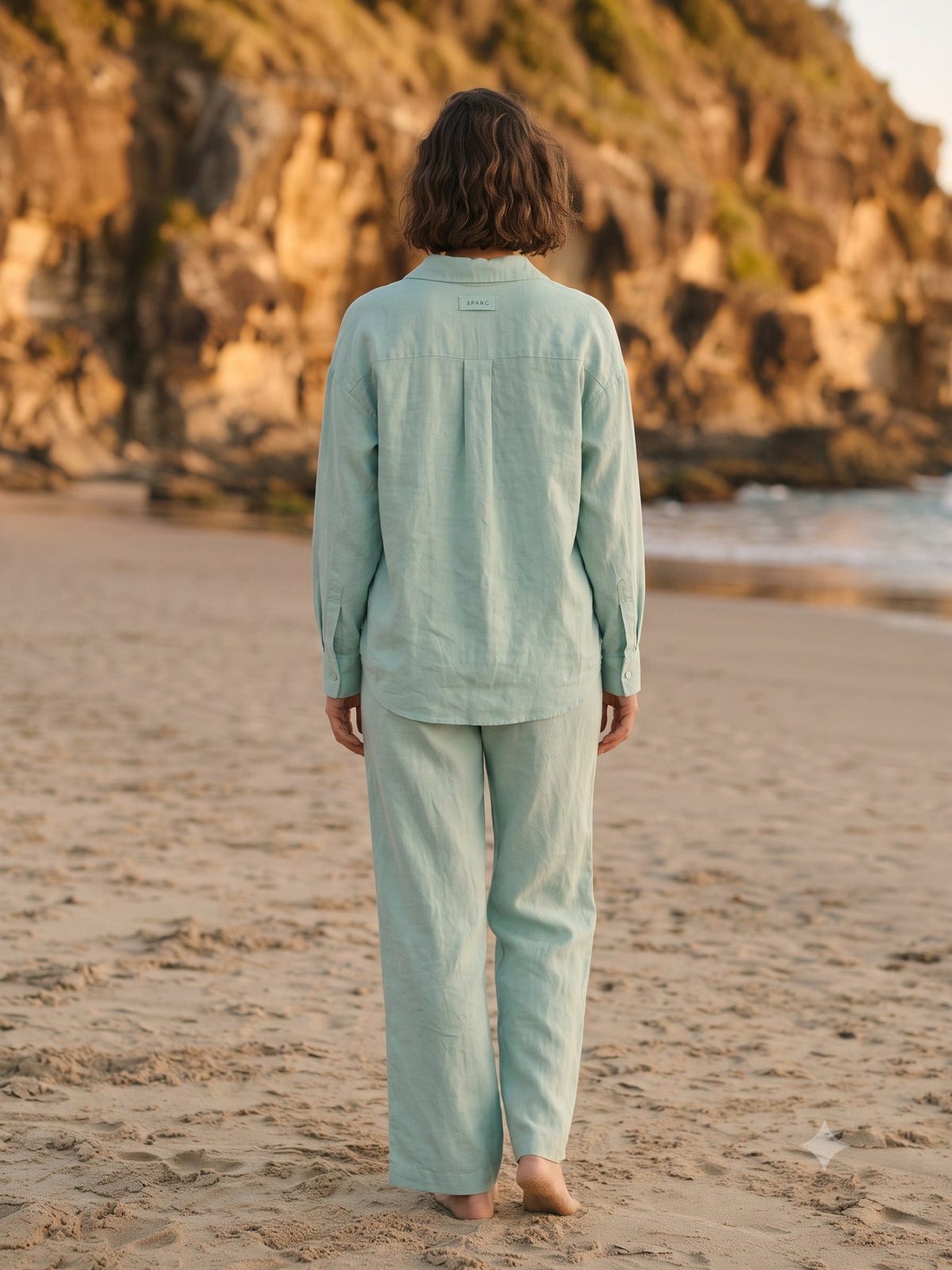 Meridian Linen Set in Seafoam, back