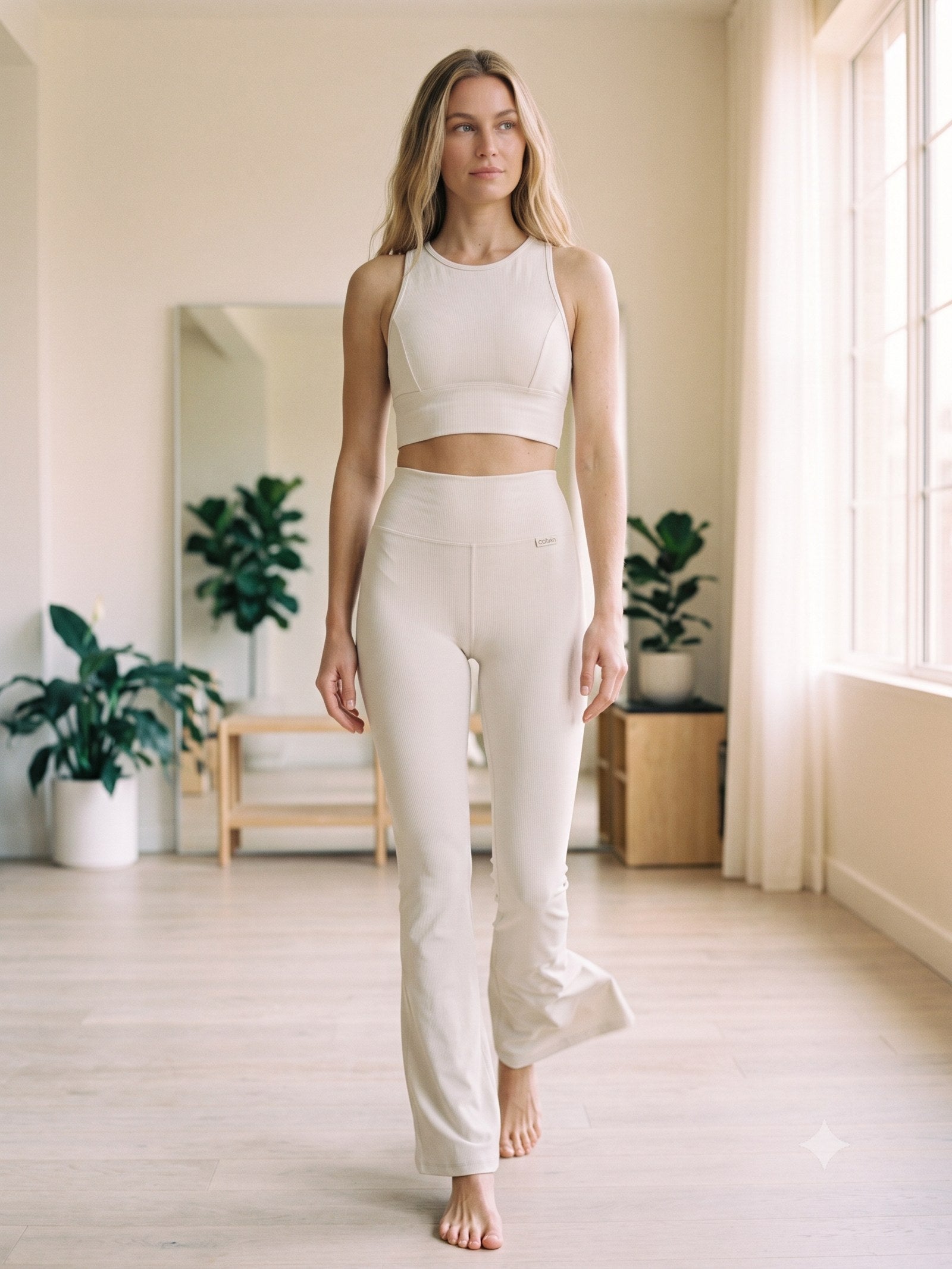 Pulse Sculpt Flared Legging in Cloud, front