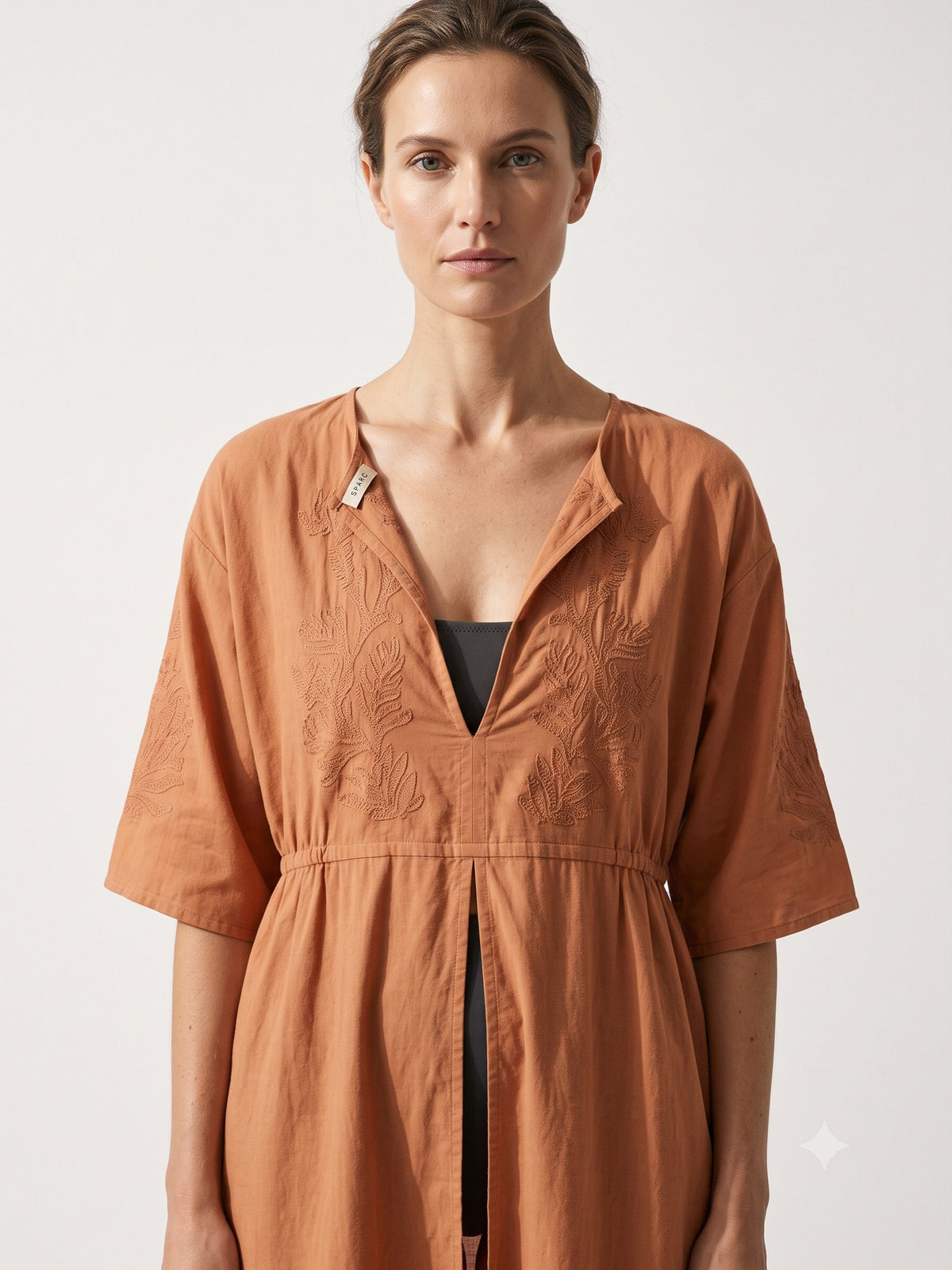 Reef Embroidered Cotton Kaftan in Clay, detail